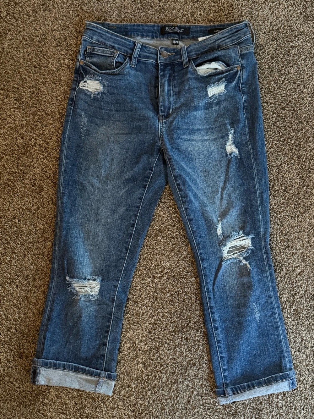 Judy Blue Distressed Capri Jeans, size 9/29
